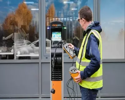 Fluke 1670 Series with FEV300